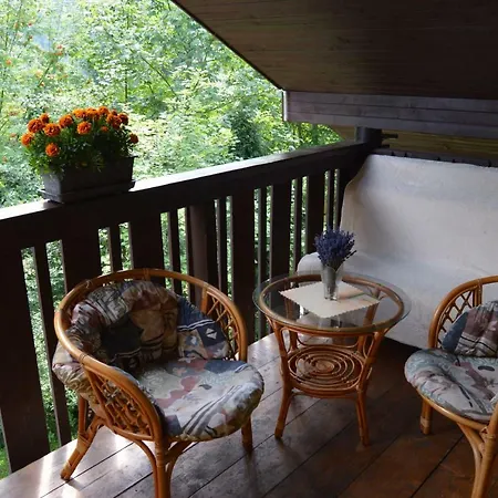 Adrian Slovak Paradise Chalet *