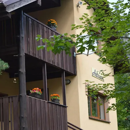 Adrian Slovak Paradise شاليه